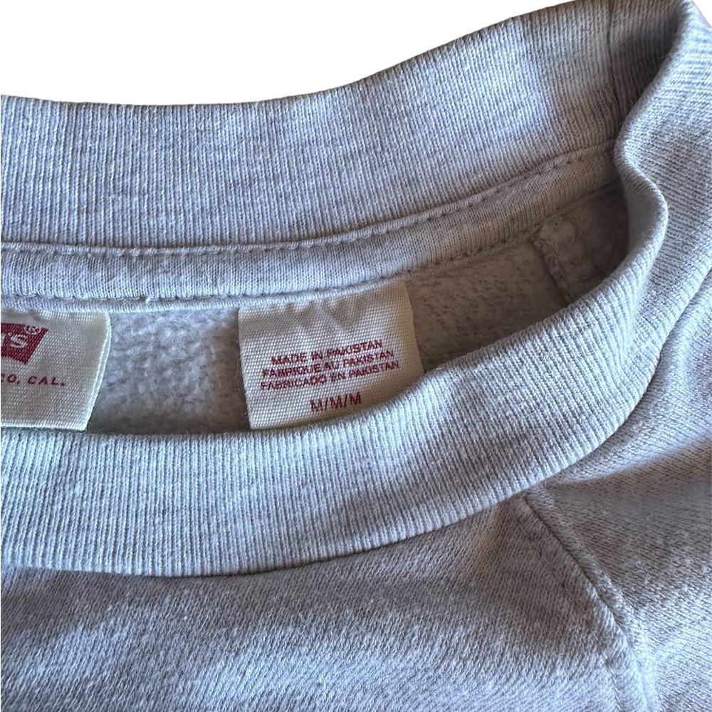 Levi’s Raglan Graphic Sweatshirt - Picture 3 of 3